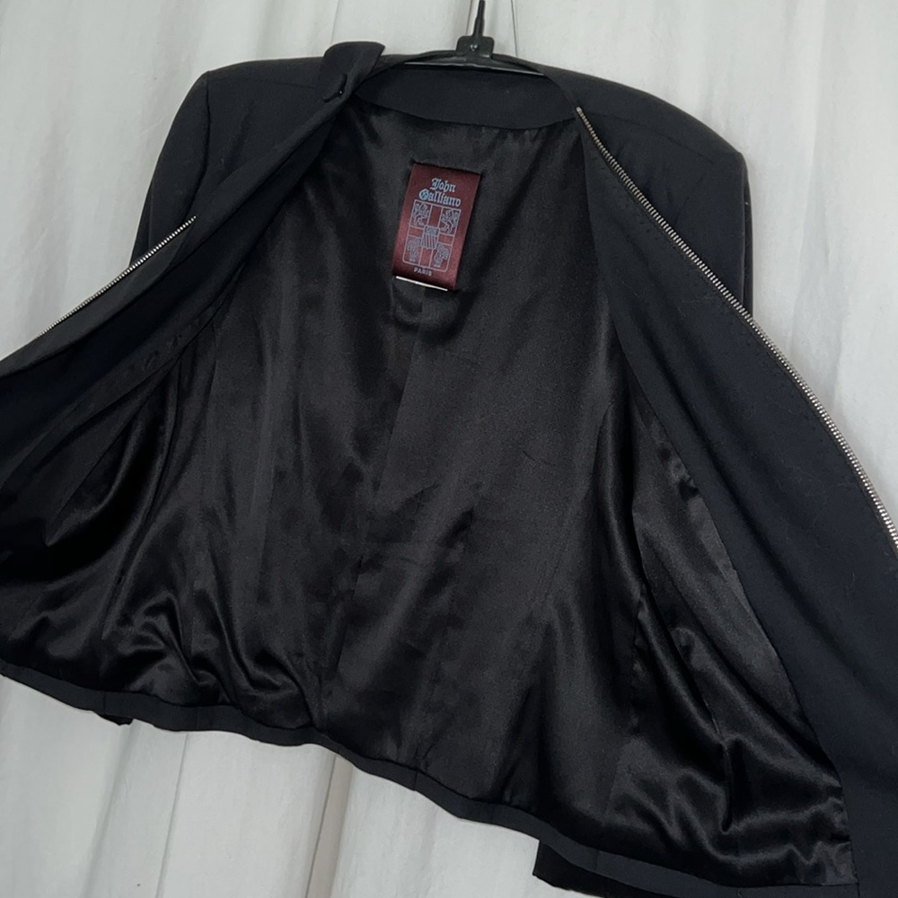Timeless early 2000s JOHN GALLIANO black zippered blazer jacket! - Picture 6 of 6